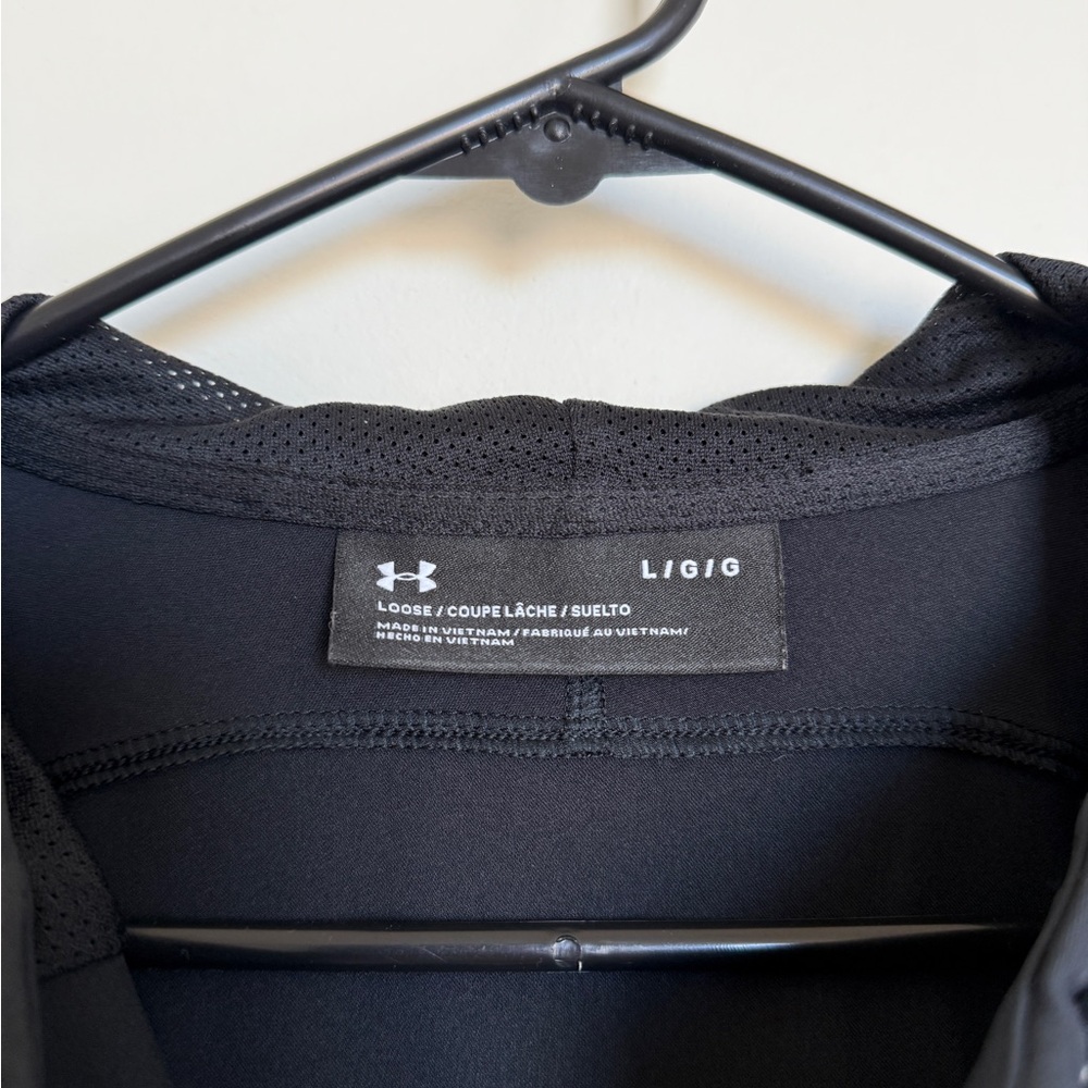 Men's Black Under Armour Jacket - Picture 3 of 4